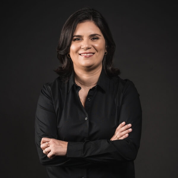 Kamus - thumb autora luiza castanho