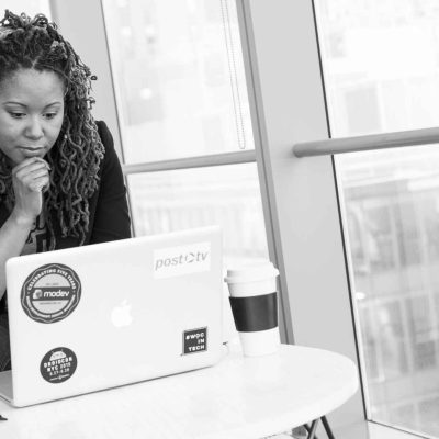 imagem-destacada-com-tantas-redes-sociais-ainda-vale-a-pena-ter-um-site-para-a-sua-marca imagem-destacada-com-tantas-redes-sociais-ainda-vale-a-pena-ter-um-site-para-a-sua-marca