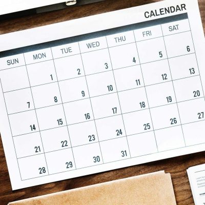 imagem-destacada-como-a-periodocidade-nas-publicacoes-ajudam-a-sua-marca-a-ser-lembrada