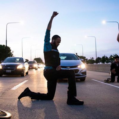 imagem-destacada-sua-empresa-se-uniria-a-um-concorrente-em-prol-de-um-ideal-em-comum imagem-destacada-sua-empresa-se-uniria-a-um-concorrente-em-prol-de-um-ideal-em-comum